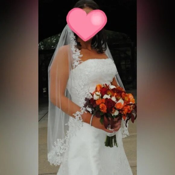 Maggie Sottero Lace Wedding Dress - Picture 6 of 16